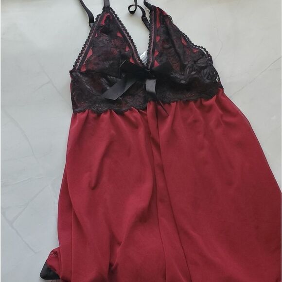 Other - Baby doll nightie black and burgundy